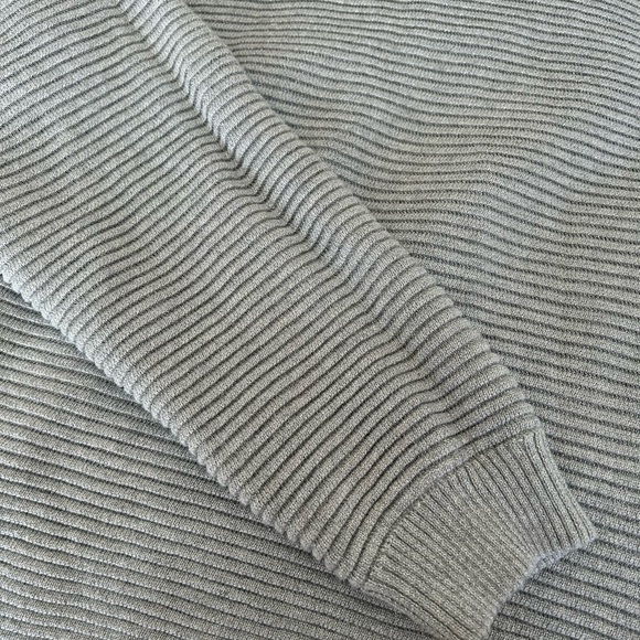 H&M Silver Ribbed Knit Sweater - Picture 4 of 5